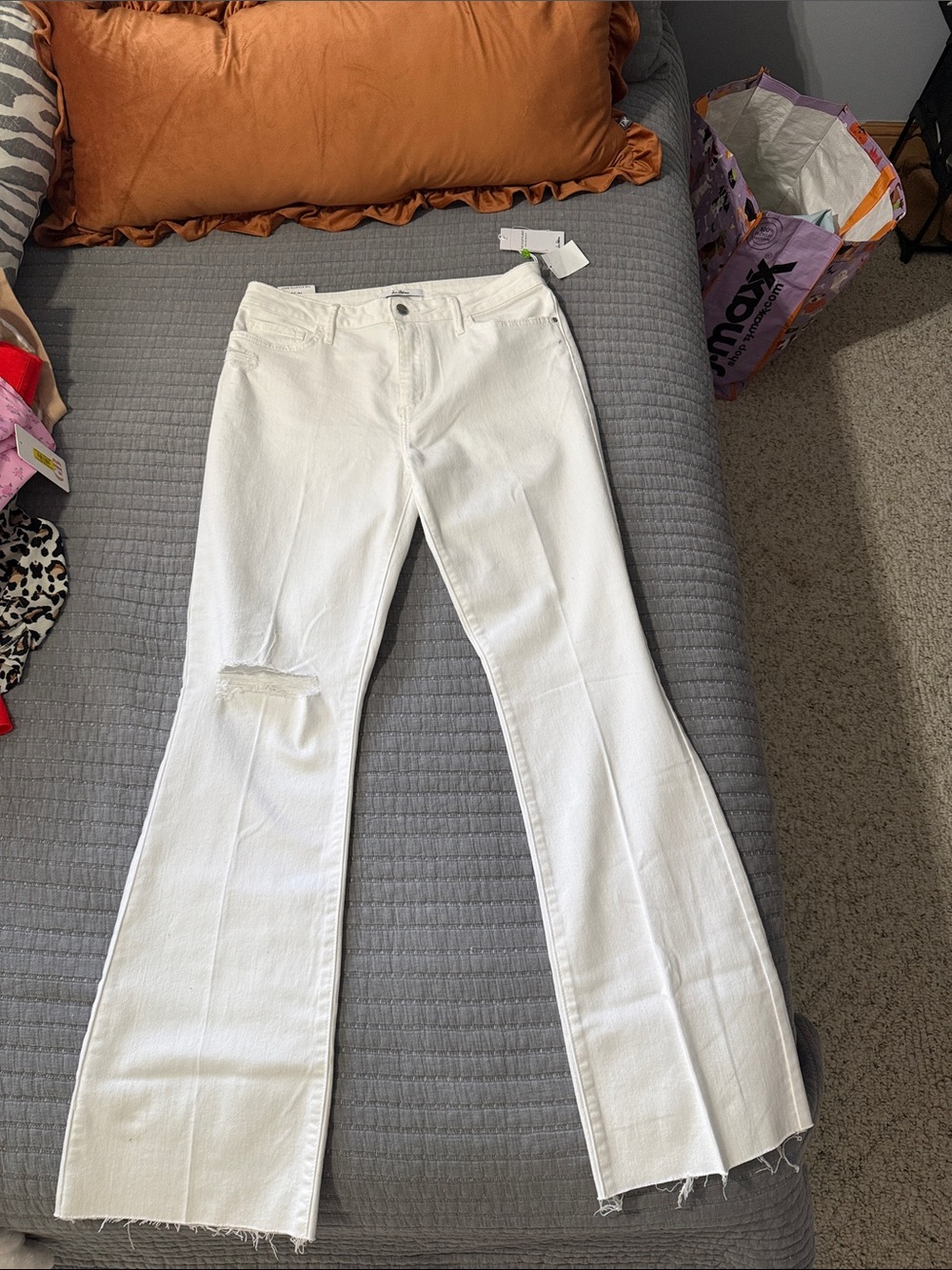 NWT Women’s Sam Edelman White Stiletto High Rise Boot Cut Jeans- size 14/32